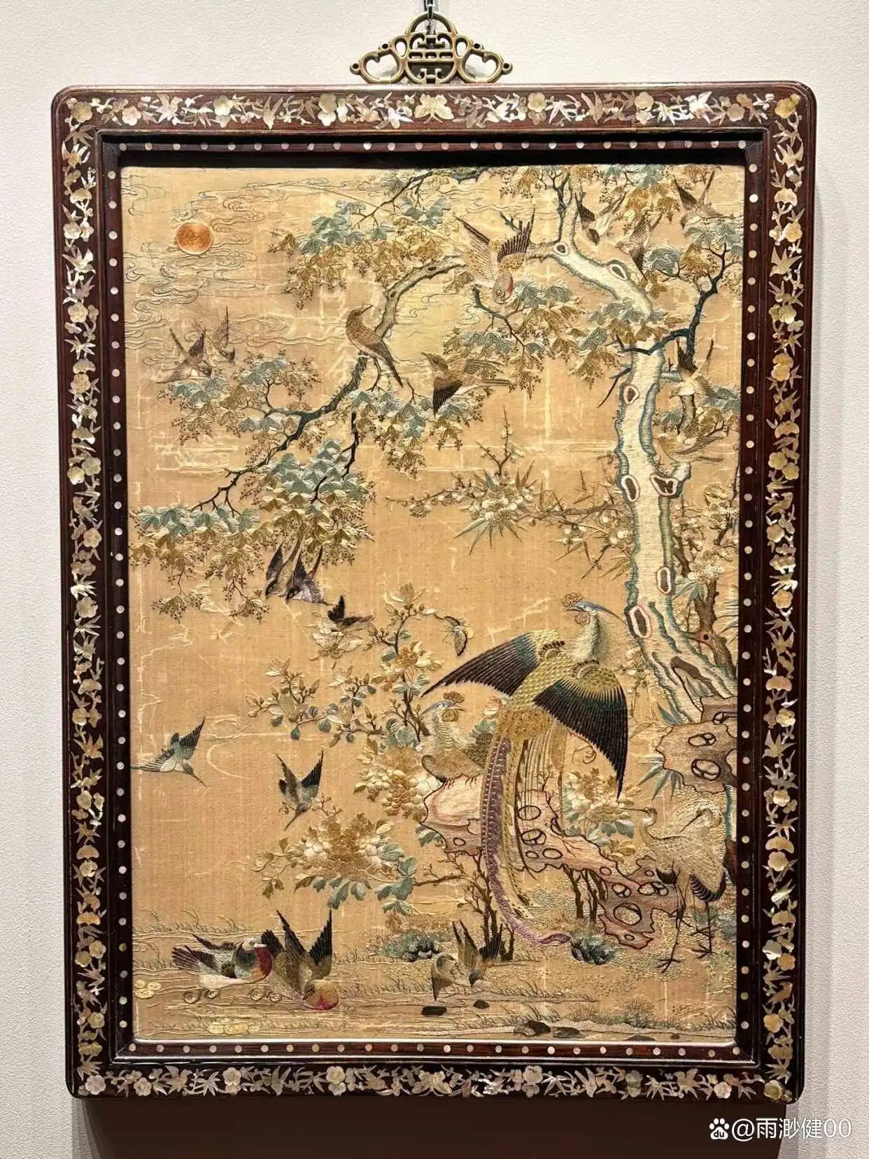 Chinese Intangible Cultural Heritage: Embroidery/中国非物质文化遗产:刺绣