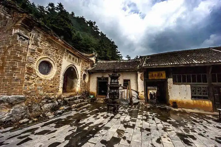 种福消孽 随缘乐助  /Help those Taoist temples that are about to be destroyed or disappear