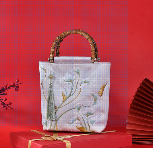 Type- E  中国非遗手工刺绣手包 Chinese intangible cultural heritage handmade embroidery handbag  （请勿购买，这是额外送给您的礼物！） (Please do not purchase, this is a gift for you!)