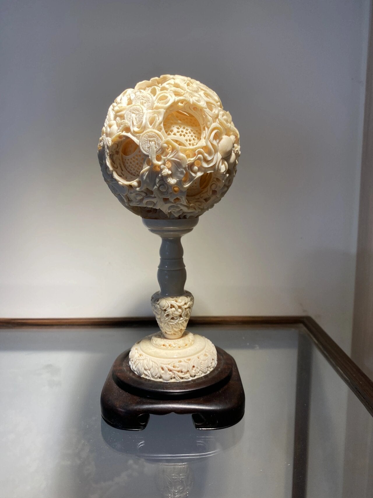 Chinese Intangible Cultural Heritage: Guigong Ball (Demon's Work Ball) 中国非物质文化遗产：鬼工球