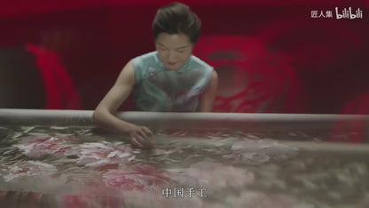 Chinese Intangible Cultural Heritage: Embroidery/‌中国非物质文化遗产：刺绣