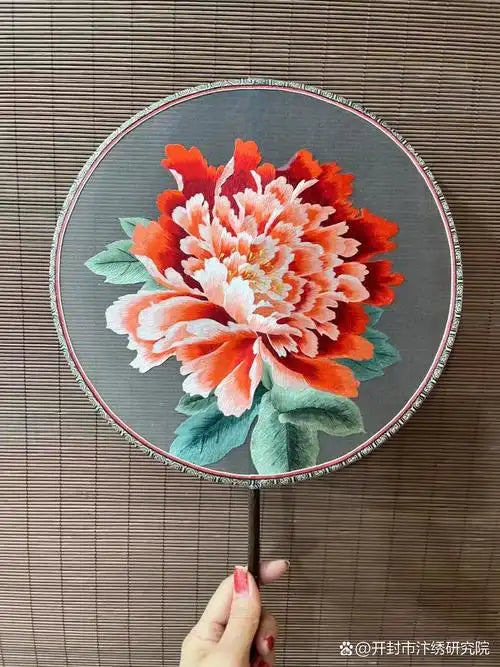 中国非遗－团扇 Chinese Intangible Cultural Heritage - Tuan Fan